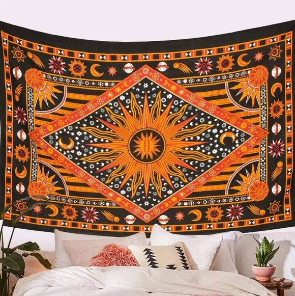 Sun, moon, stars wall tapestry NIB ๐ - Picture 4 of 8